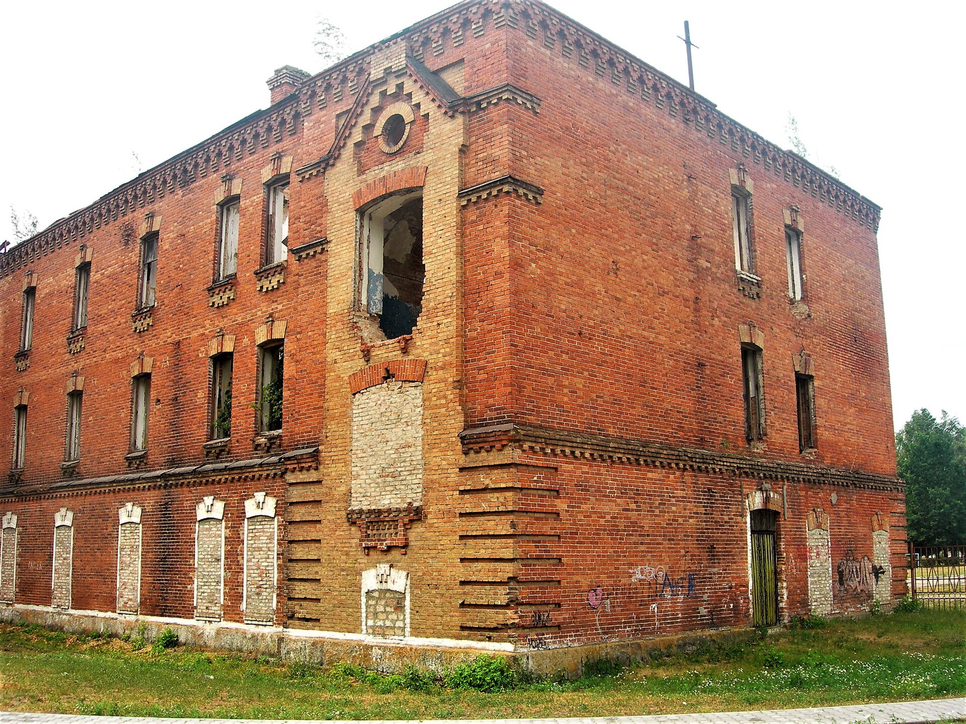 Photo from 2010s showing the remains of the Bereza Kartuska concentration camp, main building.